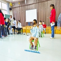 北京华厦民众眼科医院走进紫薇天悦培华实验幼儿园开展校园视力筛查活动